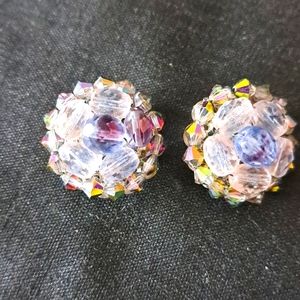 HOBE' VNTG CLIP ON EARRINGS.